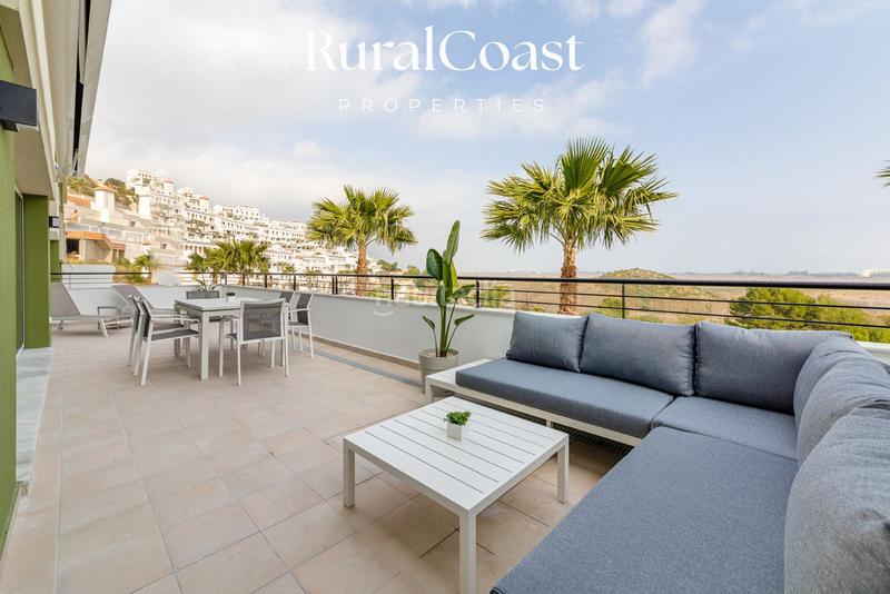 Foto 661b8fe4-d4a6-402d-b650-0b8776319173. Piso precioso piso moderno en xeresa. 2 habitaciones. 2 baños. piscina comunitaria y vistas al mar en Xeraco