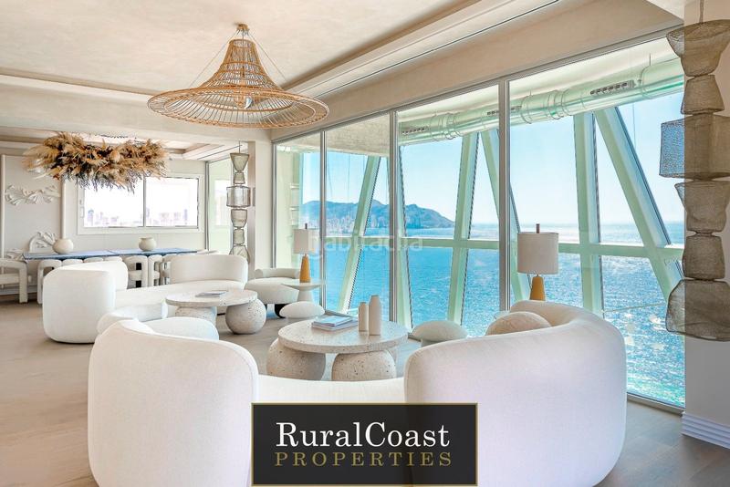 Foto 4d62aa55-efbc-4e59-81b5-b376ac9c2dce. Piso elegante piso en 1ra línea de playa . 2 habitaciones. 2 baños. piscina infinity y espectaculares vistas al mar en Benidorm