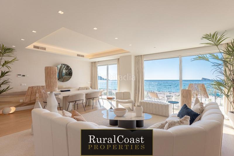 Foto 5a3b8cc0-972e-4796-b2c9-380528292f63. Piso elegante piso en 1ra línea de playa . 2 habitaciones. 2 baños. piscina infinity y espectaculares vistas al mar en Benidorm