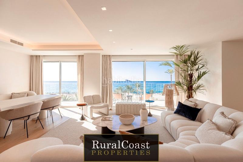 Foto cdaa5004-96eb-491e-9d75-b11dda590e82. Piso elegante piso en 1ra línea de playa . 2 habitaciones. 2 baños. piscina infinity y espectaculares vistas al mar en Benidorm