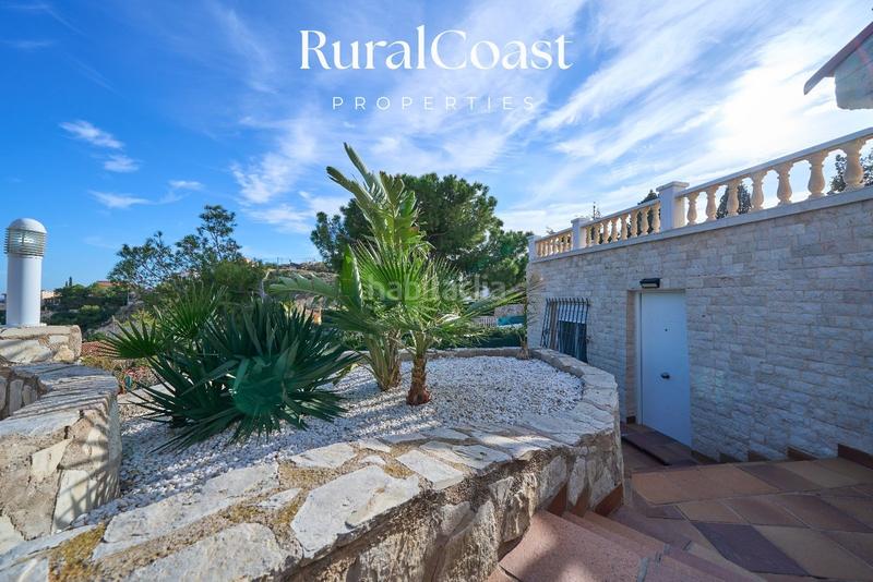 Foto 44105078-b360-4a46-a4cc-cdd086fe0963. Chalet with pool in Pueblo Español-Coveta Fumá Campello (el)