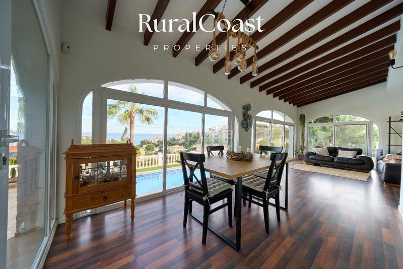 Foto 8d65d05d-e04a-4eee-a5b1-328ea60a7b63. Chalet with pool in Pueblo Español-Coveta Fumá Campello (el)