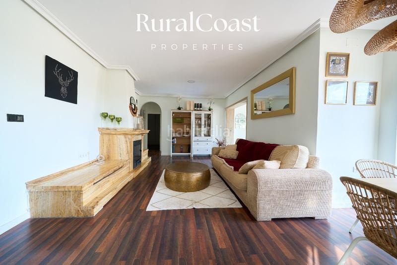 Foto 93ba3db1-0c6e-4713-b050-2acffbf7d624. Chalet with pool in Pueblo Español-Coveta Fumá Campello (el)