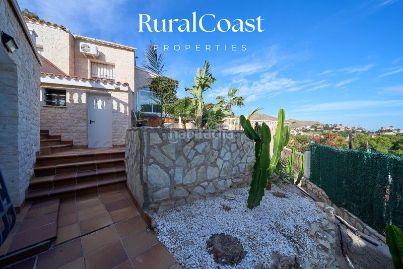 Foto a8f6d798-819c-473f-8e23-1c61db024fd5. Chalet with pool in Pueblo Español-Coveta Fumá Campello (el)