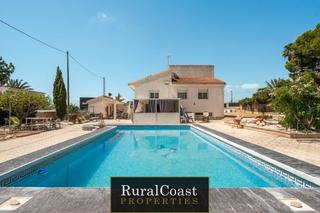 Xalet  Los patos. Chalet independiente, parcela 1311m2, 6 habitaciones, 3 baos, 2