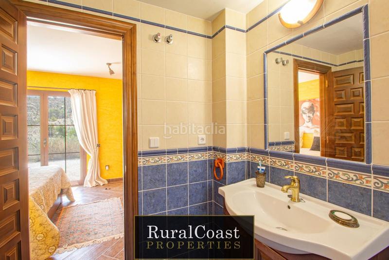 Foto 8d246476-ea36-4733-9307-b3ab036b4854. Chalet encantador chalet rústico independiente de 110 m2 con una parcela rustica de 21517 m2, 1 habitación, piscina y vistas a la montañ en Xixona