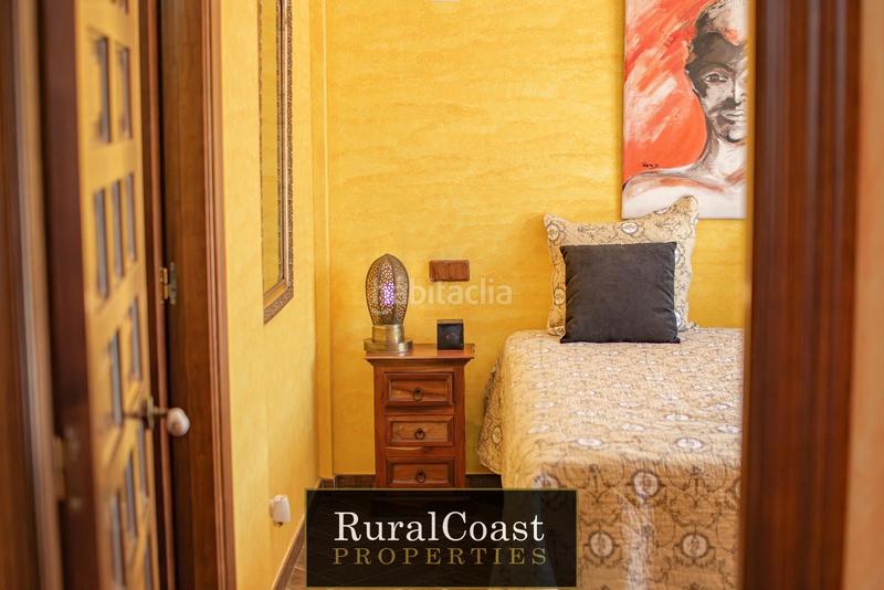 Foto e466f18e-1759-43e2-8dbf-93ae08977b31. Chalet encantador chalet rústico independiente de 110 m2 con una parcela rustica de 21517 m2, 1 habitación, piscina y vistas a la montañ en Xixona