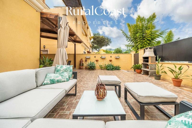 Foto 5969dc86-31dd-4f8f-8417-174485359180. Casa chalet adosado reformado, 184m2, 4 habitaciones, 2 baños, aa, calefacción, piscina, el campello. en Campello (el)