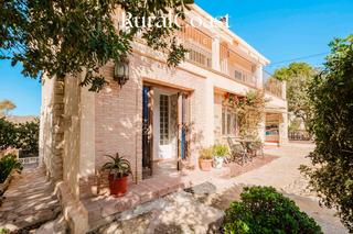 Xalet  Girona. Fantastico chalet independiente en coveta fumá junto al mar