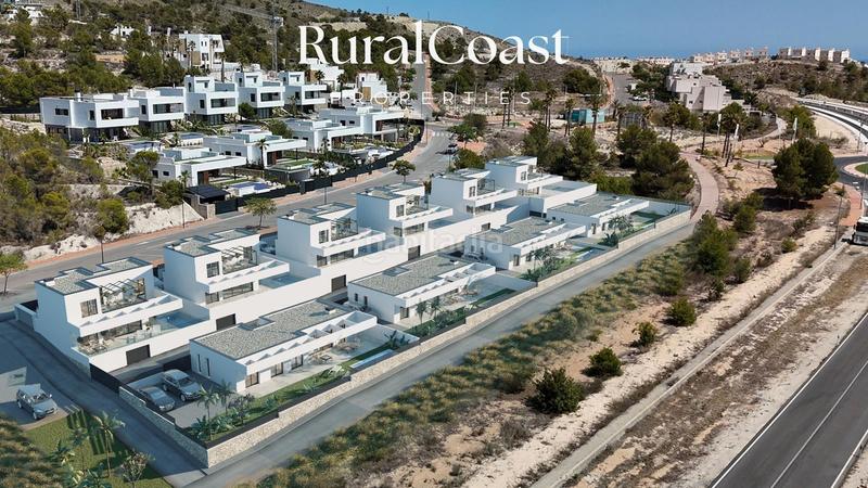 Foto 38e608b3-3f81-403a-a18d-f42b236c40aa. Chalet avec chauffage parking piscine dans balcón de Finestrat-terra marina Finestrat