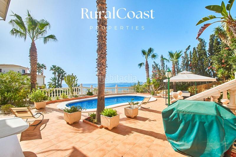 Foto 24ed602f-2560-43cd-a371-9c2b6c118a07. Chalet magnífico chalet independiente en coveta fuma. 5 habitaciones. 4 baños. piscina y vistas al mar en Campello (el)