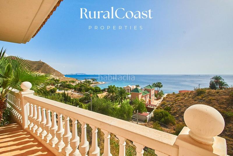 Foto 8259b1db-055e-4da7-818e-064809251e2f. Chalet magnífico chalet independiente en coveta fuma. 5 habitaciones. 4 baños. piscina y vistas al mar en Campello (el)