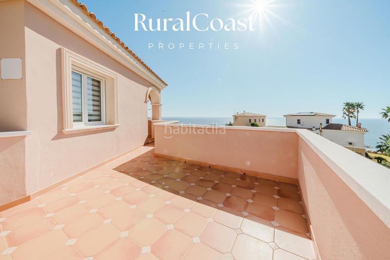 Foto 8af2909d-820a-4801-a661-56c9a4a99b6c. Chalet magnífico chalet independiente en coveta fuma. 5 habitaciones. 4 baños. piscina y vistas al mar en Campello (el)