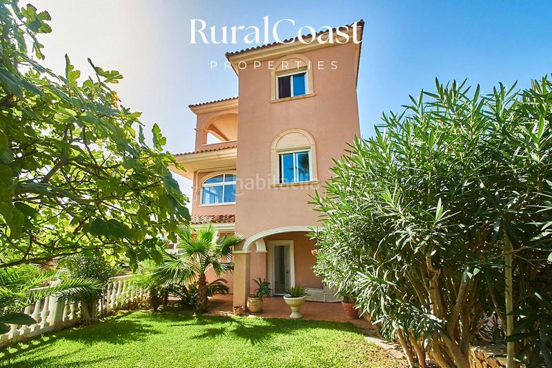 Foto a0d685ed-9a5b-4480-8cdf-6abe1dbace17. Chalet magnífico chalet independiente en coveta fuma. 5 habitaciones. 4 baños. piscina y vistas al mar en Campello (el)