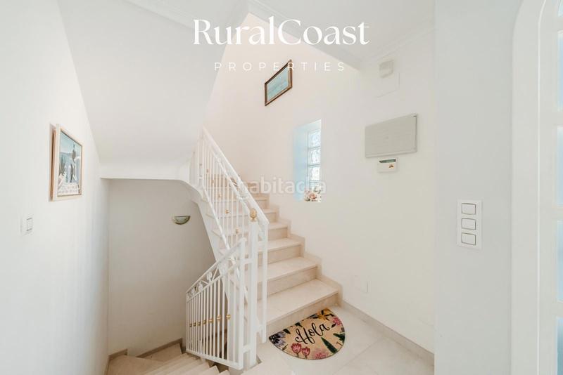 Foto d89547dc-32a5-4169-beda-0e7daefd2fd6. Chalet magnífico chalet independiente en coveta fuma. 5 habitaciones. 4 baños. piscina y vistas al mar en Campello (el)