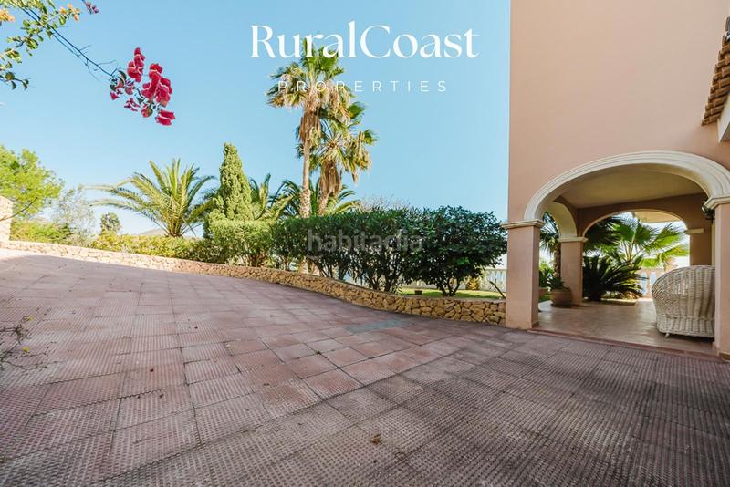 Foto da692fa8-6b9d-4c41-a19c-5b43ccce47ea. Chalet magnífico chalet independiente en coveta fuma. 5 habitaciones. 4 baños. piscina y vistas al mar en Campello (el)