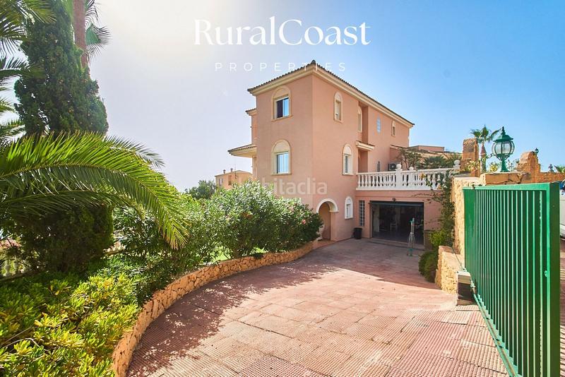 Foto f09a9d6c-00bb-431b-aa5a-cdf8bf4f76c5. Chalet magnífico chalet independiente en coveta fuma. 5 habitaciones. 4 baños. piscina y vistas al mar en Campello (el)