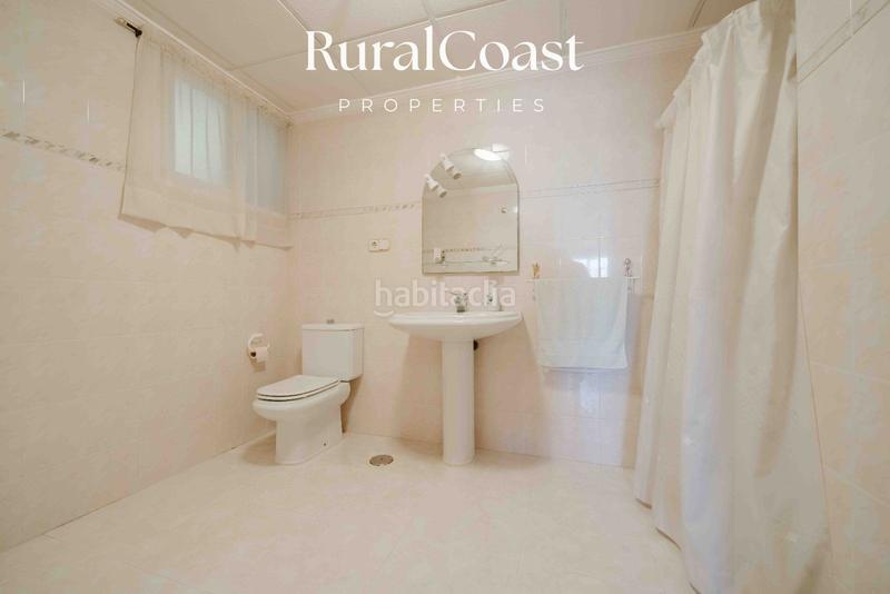 Foto 1938b300-8594-4422-b196-1603811cc172. Xalet amb calefacció aparcament piscina a Pueblo Acantilado-Lanuza Campello (el)