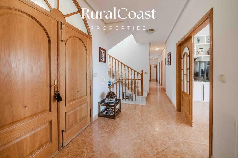 Foto c4acd061-7b86-4284-8b4a-1f0ebad925f4. Xalet amb calefacció aparcament piscina a Pueblo Acantilado-Lanuza Campello (el)