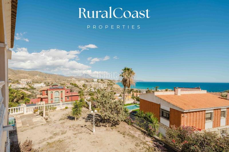 Foto d67dadf3-b31d-4d61-9ebd-03cd9fb92265. Xalet amb calefacció aparcament piscina a Pueblo Acantilado-Lanuza Campello (el)