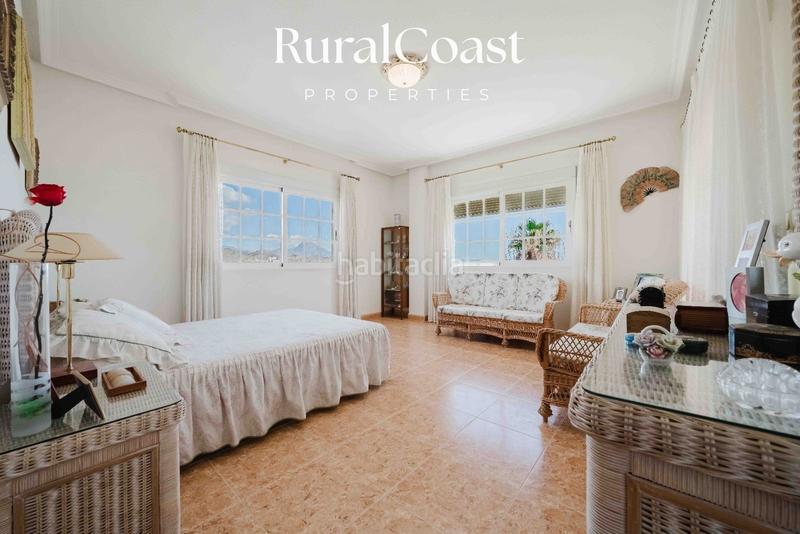 Foto ff3b18b7-7020-49b6-8a3b-faeab430ca09. Xalet amb calefacció aparcament piscina a Pueblo Acantilado-Lanuza Campello (el)