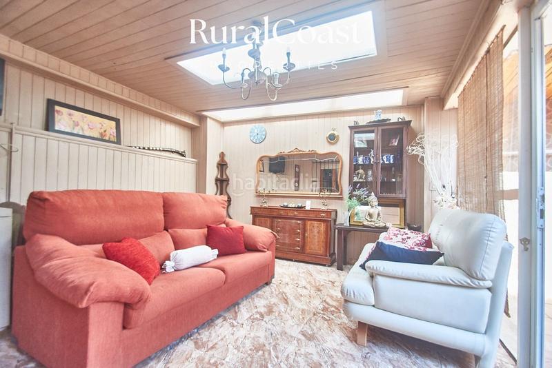 Foto e51fa45d-3d1e-4ce6-9499-2a3f8bc82449. Casa adossada amb calefacció a Busot