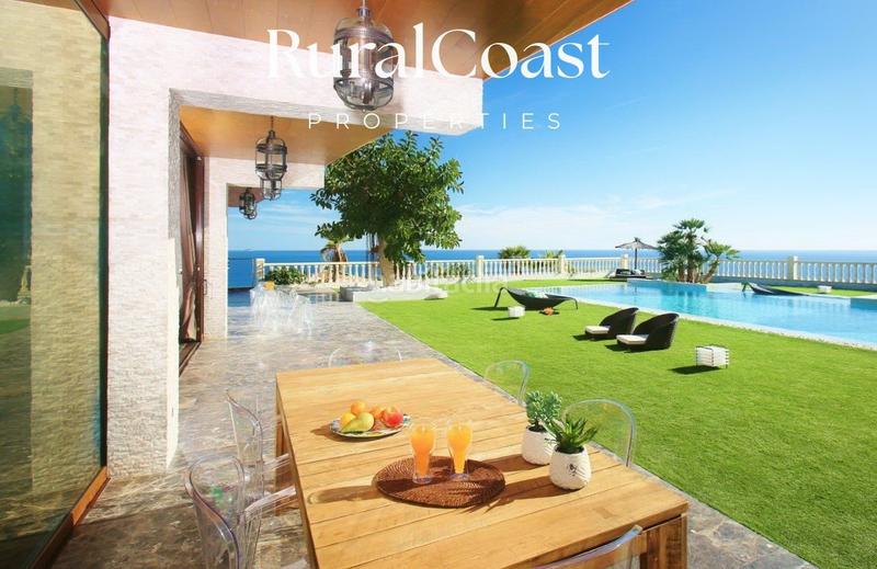 Foto 42c7381a-c12c-4558-bb42-7d9be526af23. Chalet with heating parking pool in Campello Playa Campello (el)