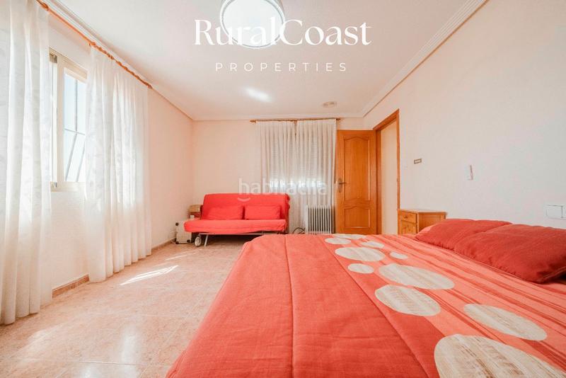 Foto 45a00003-f3f2-46c5-9a5e-6c6e7b120288. Chalet finca exclusiva con vistas abiertas, olivos centenarios y cercanía al mar en elche rural en Elche / Elx