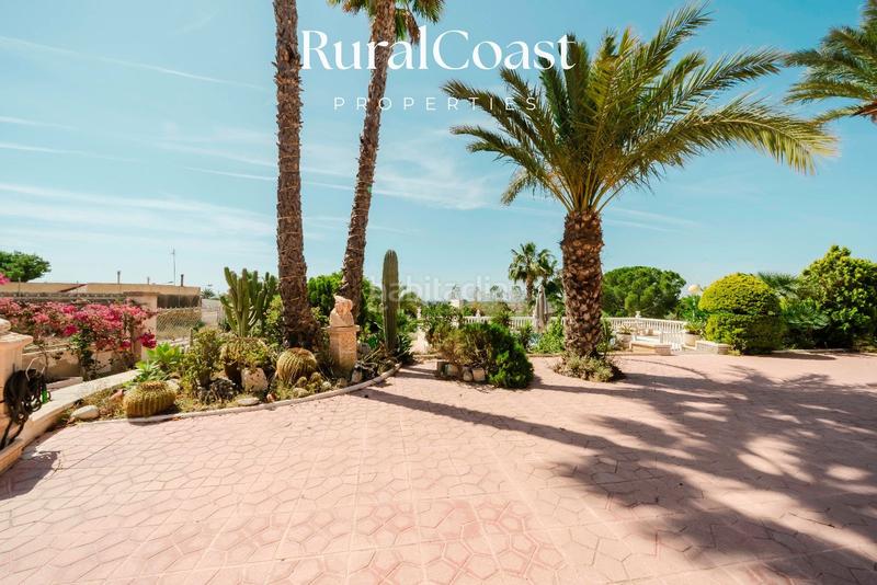 Foto 53b7af52-4e0b-402e-aa95-0b47f0b1eaed. Chalet finca exclusiva con vistas abiertas, olivos centenarios y cercanía al mar en elche rural en Elche / Elx
