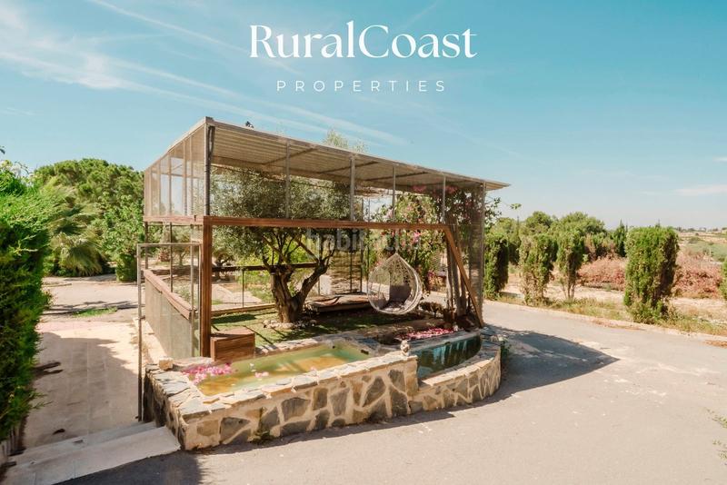 Foto 77d3433f-9a03-45d1-ad6a-d13eee64d241. Chalet finca exclusiva con vistas abiertas, olivos centenarios y cercanía al mar en elche rural en Elche / Elx