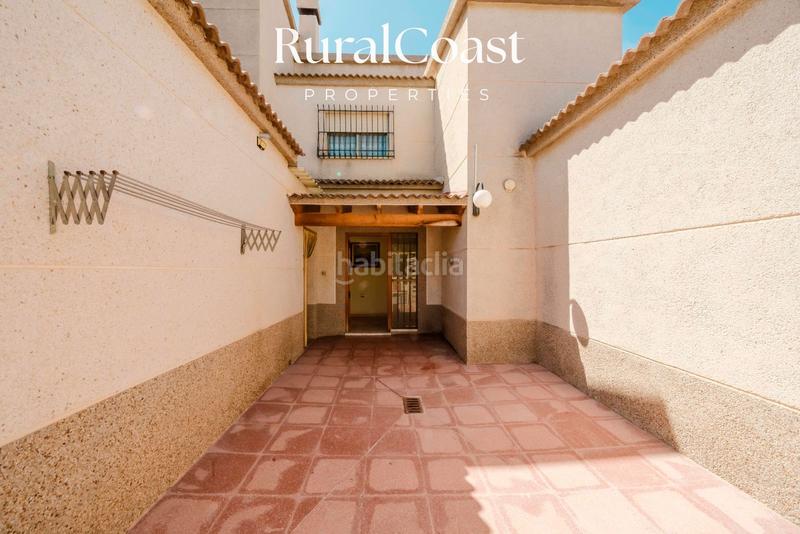 Foto dbc016db-7e18-4474-8e34-662d362a1550. Chalet finca exclusiva con vistas abiertas, olivos centenarios y cercanía al mar en elche rural en Elche / Elx