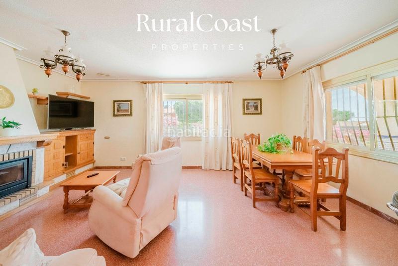 Foto e3904cd0-8f78-46da-a4cc-224c8a407f39. Chalet finca exclusiva con vistas abiertas, olivos centenarios y cercanía al mar en elche rural en Elche / Elx