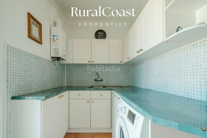 Foto 4cc2a2e0-b2d6-429c-9d10-9870c4f03a2a. Chalet  independiente, 937m2 parcela, 5 habitaciones , 3 baños, piscina, vistas al mar en Campello (el)