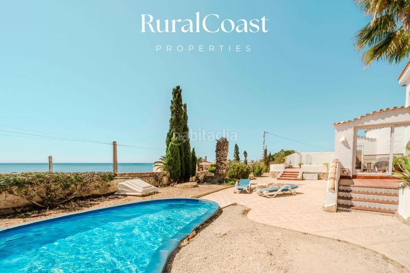 Foto 7c6eddfd-b08e-486f-9285-1a701e95146d. Chalet  independiente, 937m2 parcela, 5 habitaciones , 3 baños, piscina, vistas al mar en Campello (el)