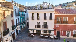 Edifici a Busot. Boutiquehotel  hermoso hotel en condición perfecto con 7 dormito