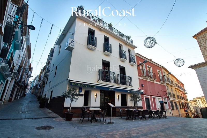 Foto be099aaa-9f08-4e53-9a99-9936c681e10e. Edifici a Busot