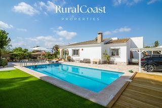 Xalet  Llevant. Chalet independiente, parcela 934m2, 34 habitaciones, 12 baños,