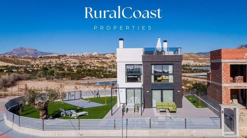 Foto 426a9aaf-f25f-4c68-9fab-6306d1ce4c7c. Chalet con piscina in Bonalba-Cotoveta Mutxamel