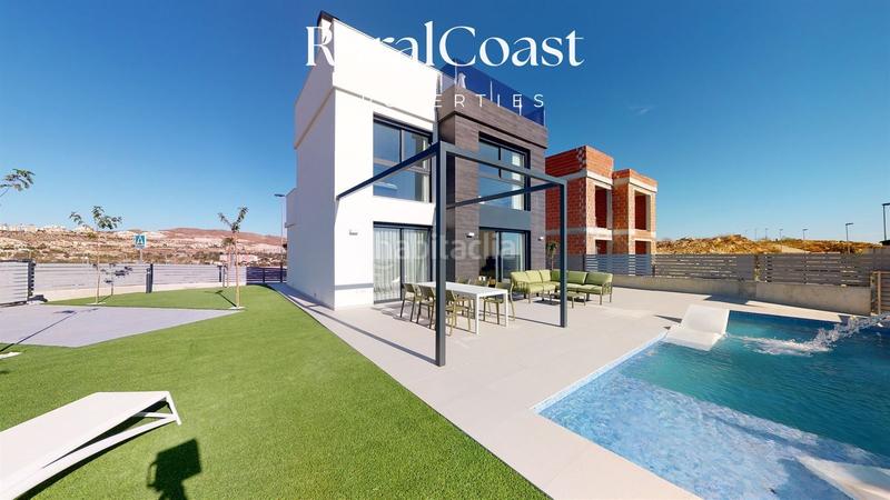 Foto e1d4ee95-8bed-486e-b3ea-60ffec57db07. Chalet con piscina in Bonalba-Cotoveta Mutxamel