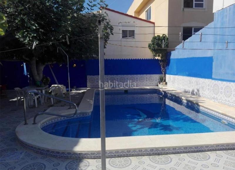 Foto 4dab3b0c-e312-4b44-9816-d8792ec24fa4. Chalet mit parking pool in Punta Prima Orihuela