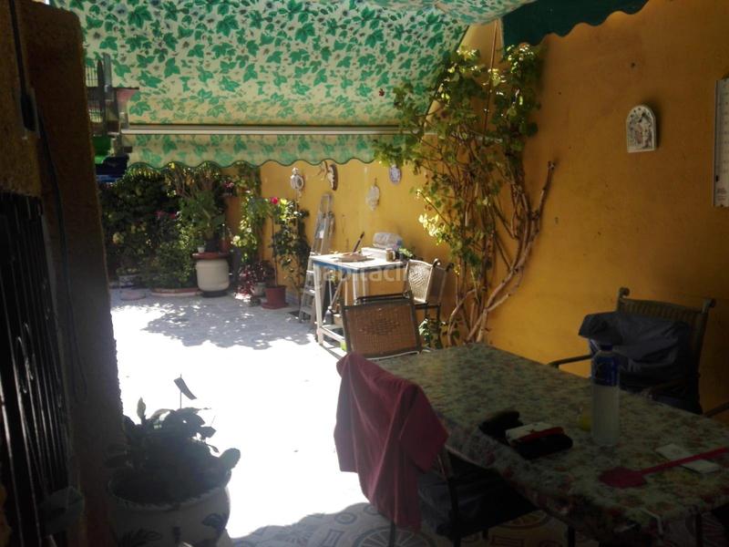 Foto 6c09b59d-9a4c-43ed-94d5-d9e81408f701. Chalet mit parking pool in Punta Prima Orihuela