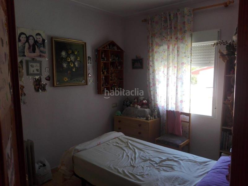 Foto a3a25962-dfad-4c6e-9467-3820b057c432. Chalet mit parking pool in Punta Prima Orihuela