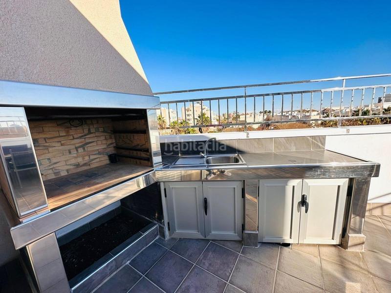 Foto 549a2f6e-e3b9-48e7-974f-eaec40fb5b9c. Apartamento dos bonitos pisos en uno en venta en nueva Torrevieja Torrevieja