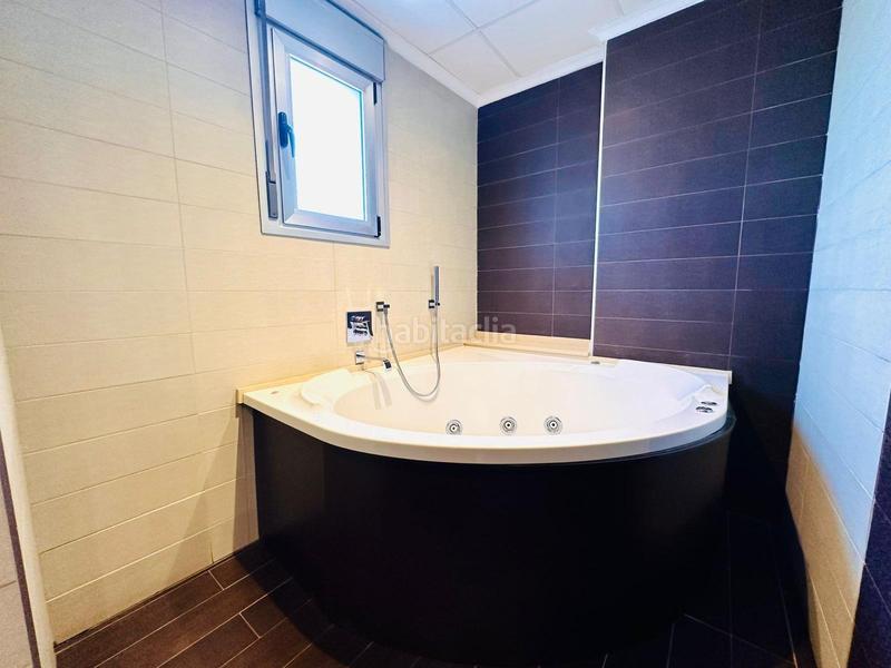 Foto c5e8700b-cf5a-4d96-843a-9172e7f27057. Apartamento dos bonitos pisos en uno en venta en nueva Torrevieja Torrevieja