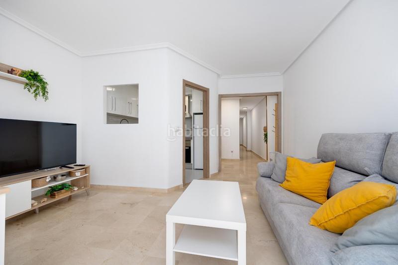 Foto 7ab14173-56a3-421a-8711-fc8cc05f32f6. Piccolo appartamento in Puerto Deportivo Torrevieja