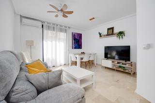 Appartement à Puerto Deportivo. Gran apartamento con licencia turística en torrevieja, 3 hab, 2