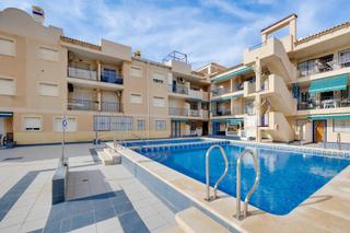 Apartament a El Acequión. Gran apartamnto en torrevieja, 3 hab, 2 baños