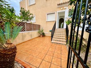 Casa adossada a Villamartín-Las Filipinas. Gran dúplex en orihuela, 2 hab, 1 baño
