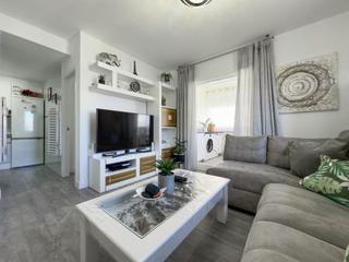 Apartamento en Los Europeos. Gran apartamento en torrevieja, 3 hab, 2 baños