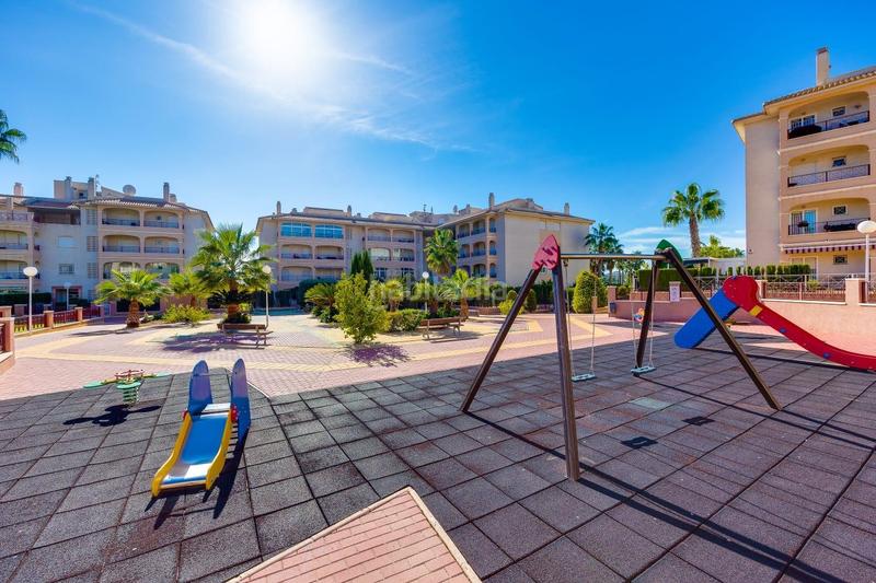 Foto e23bda63-35fb-4aee-bbdb-b6cd6b935544. Piccolo appartamento con piscina in Playa Flamenca Orihuela